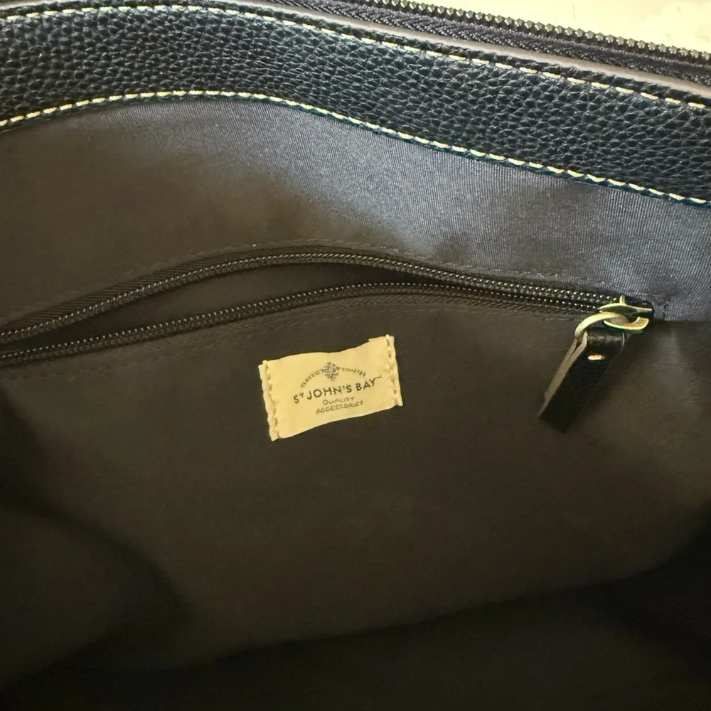 ST John’s Bay Black Shoulder Handbag